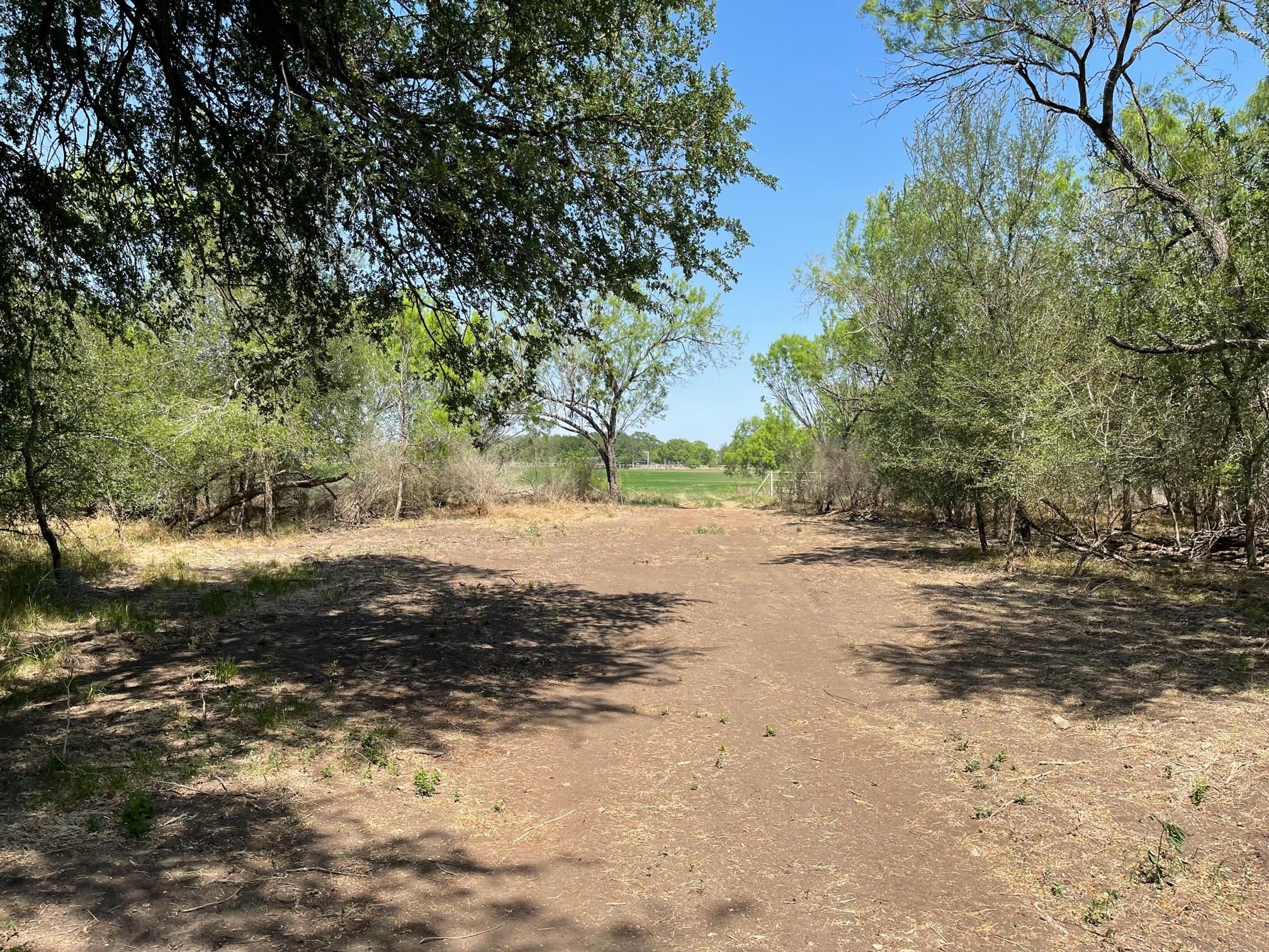 0000 ROOSEVELT ROAD I 10 FEEDER ROAD, Luling, TX 78648