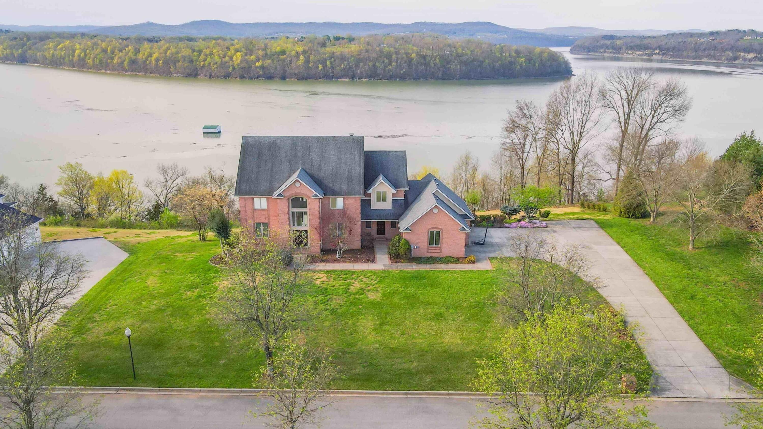 Single Family Residence Somerset, KY