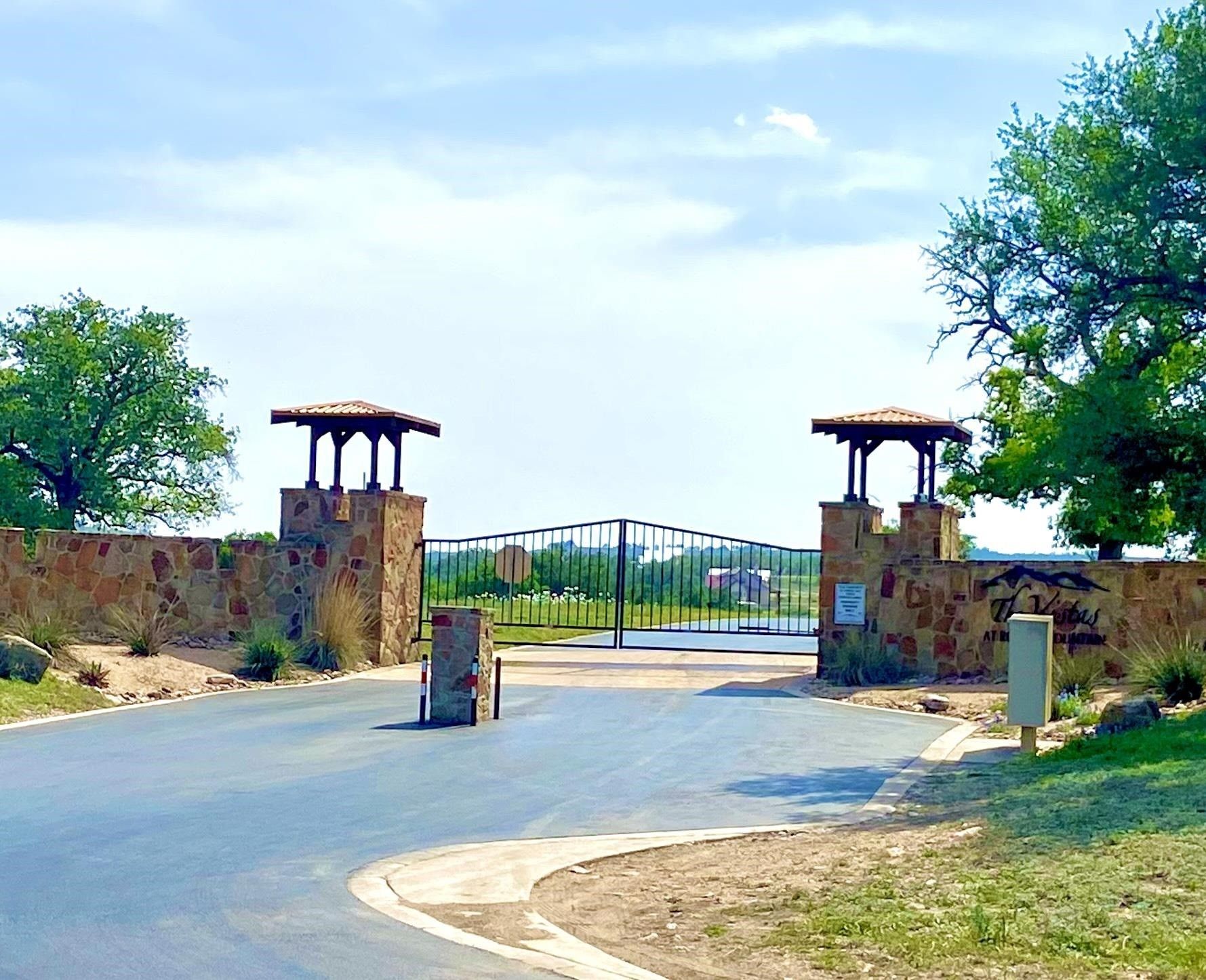 5.01 acres in Blanco County, Texas