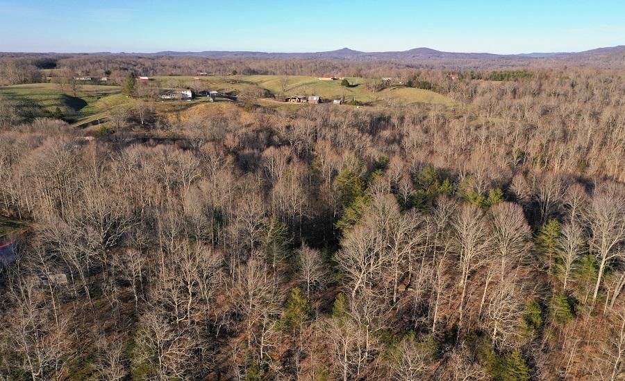 1.4 acres in Pickett County, Tennessee