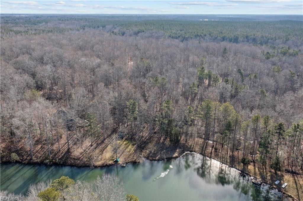 5 acres in Gloucester County, Virginia