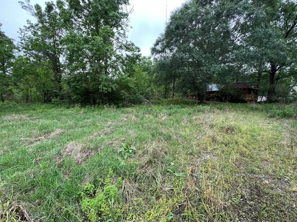 5 acres in Jefferson County, Texas