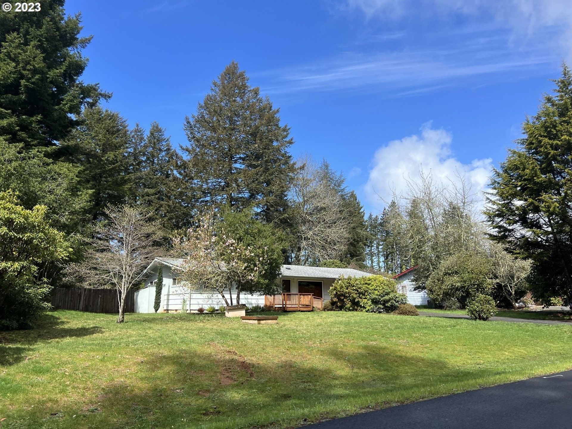 0.44 acres in Curry County, Oregon