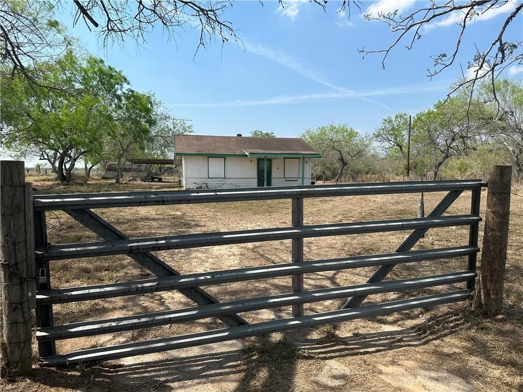 2.99 acres in Brooks County, Texas