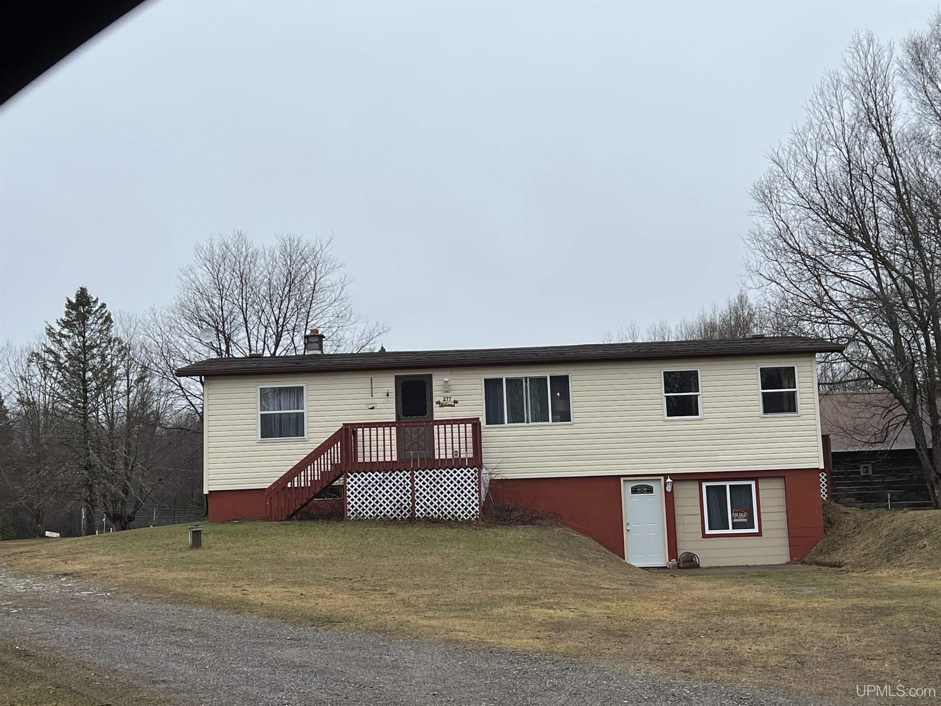 10 acres in Iron County, Michigan