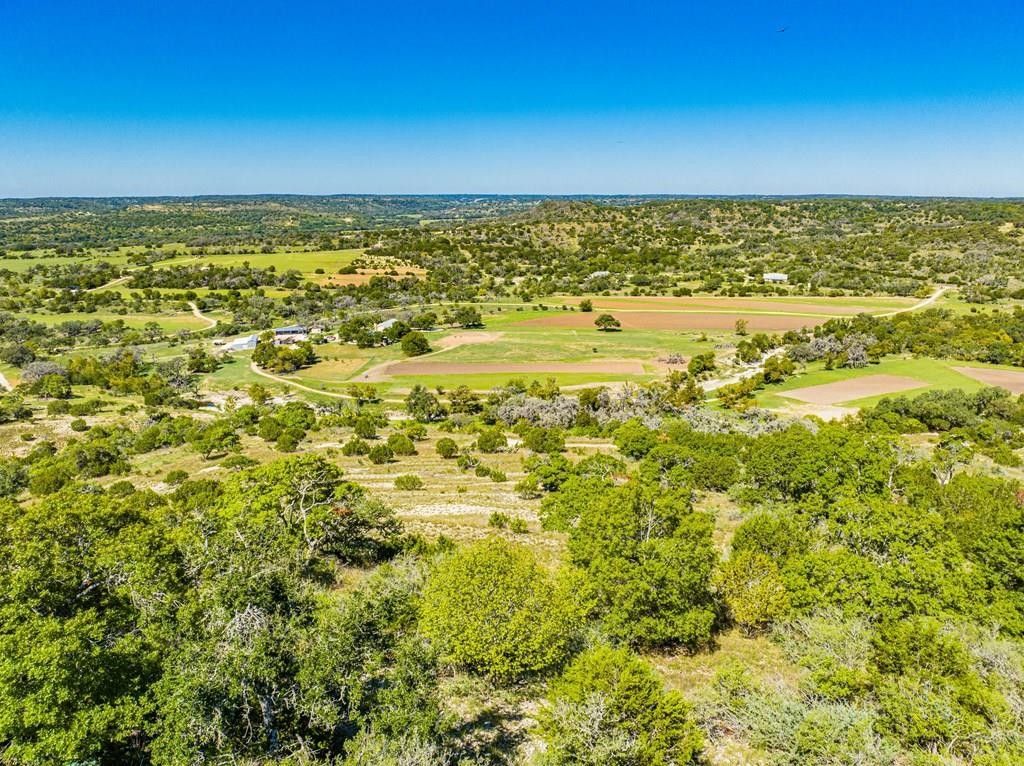 67.69 acres in Kendall County, Texas