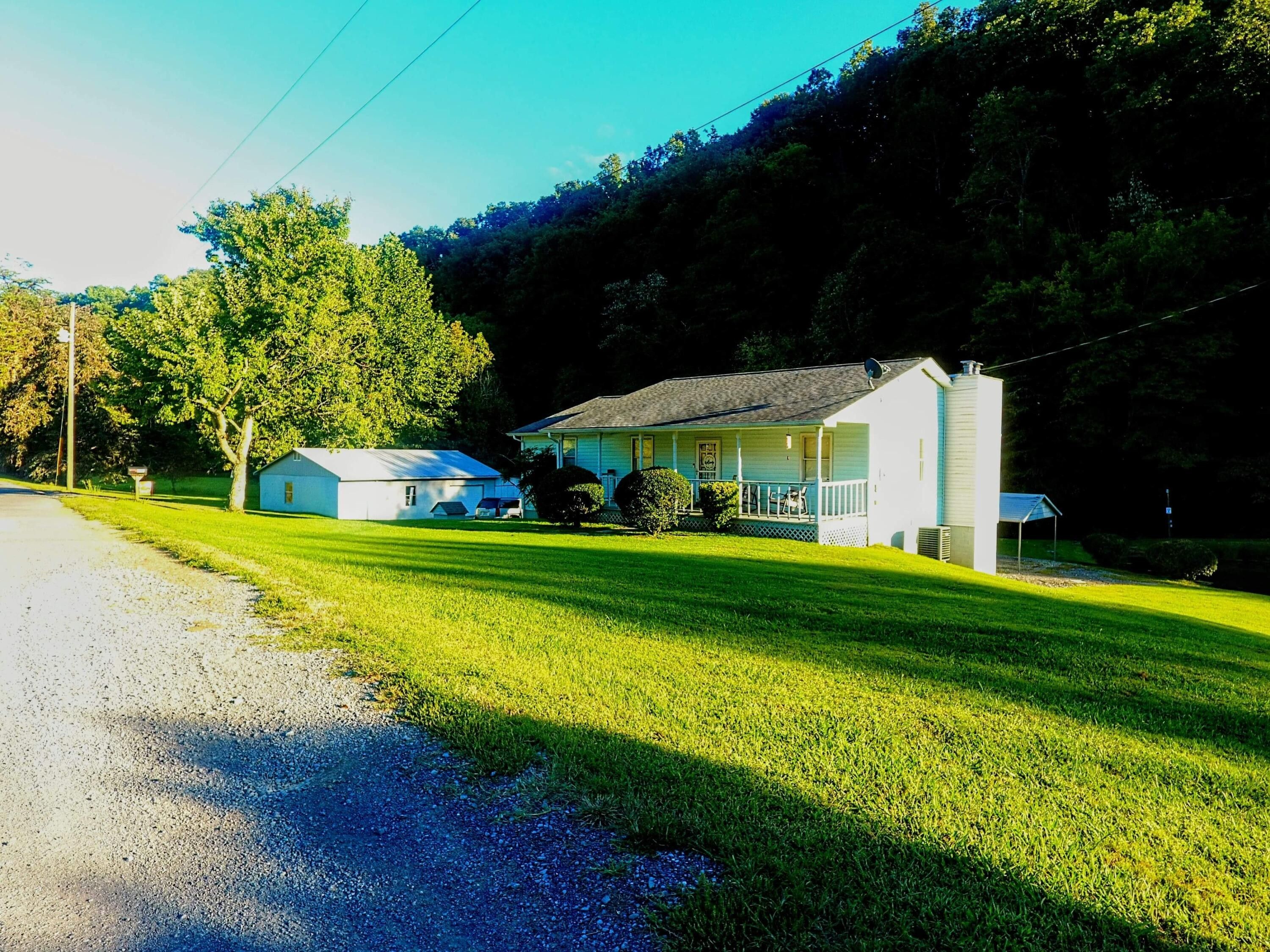 9 acres in Hawkins County, Tennessee