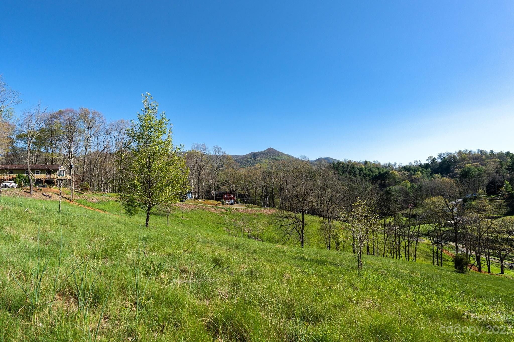 3.02 acres in Yancey County, North Carolina
