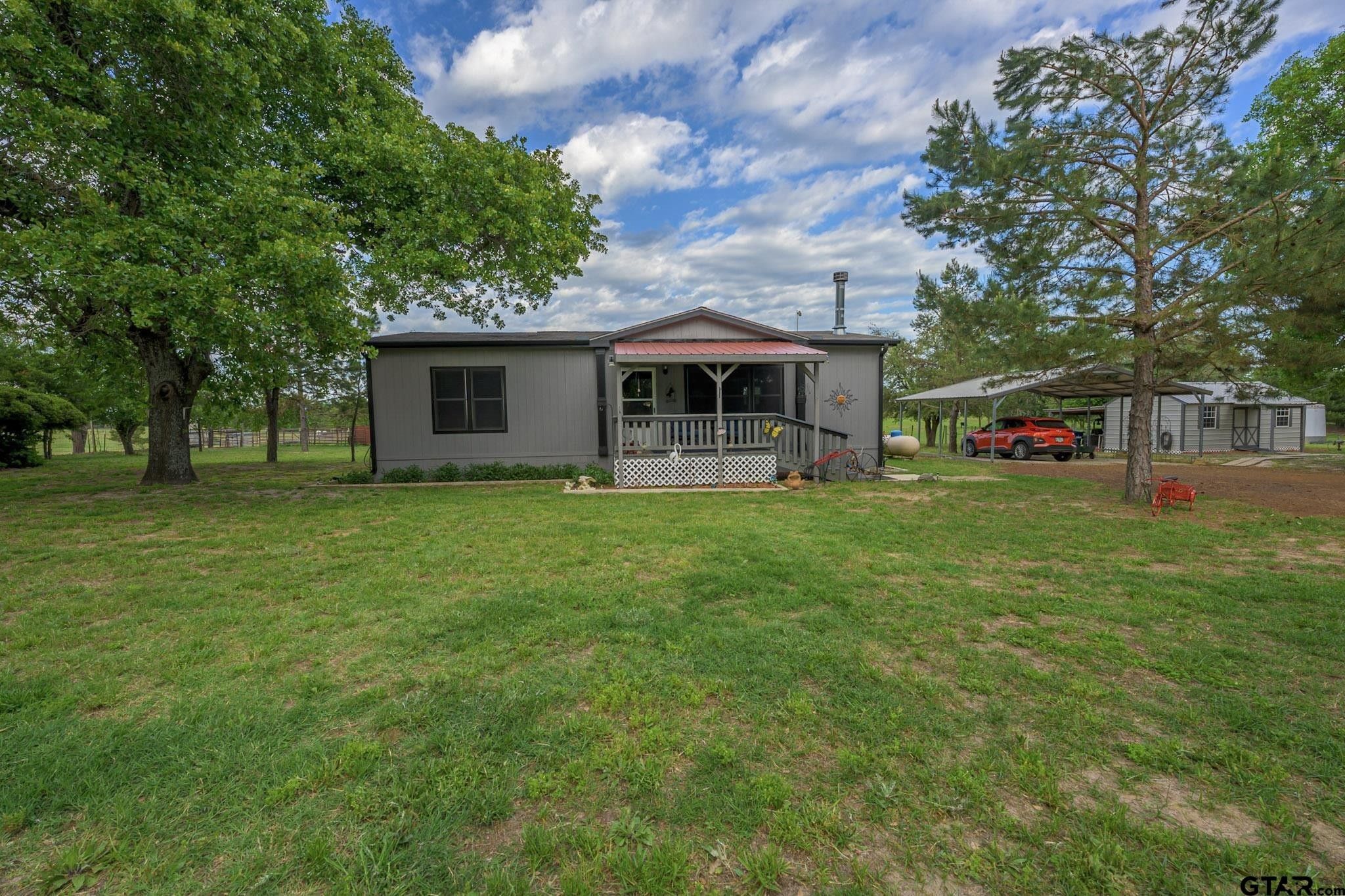 1.33 acres in Anderson County, Texas