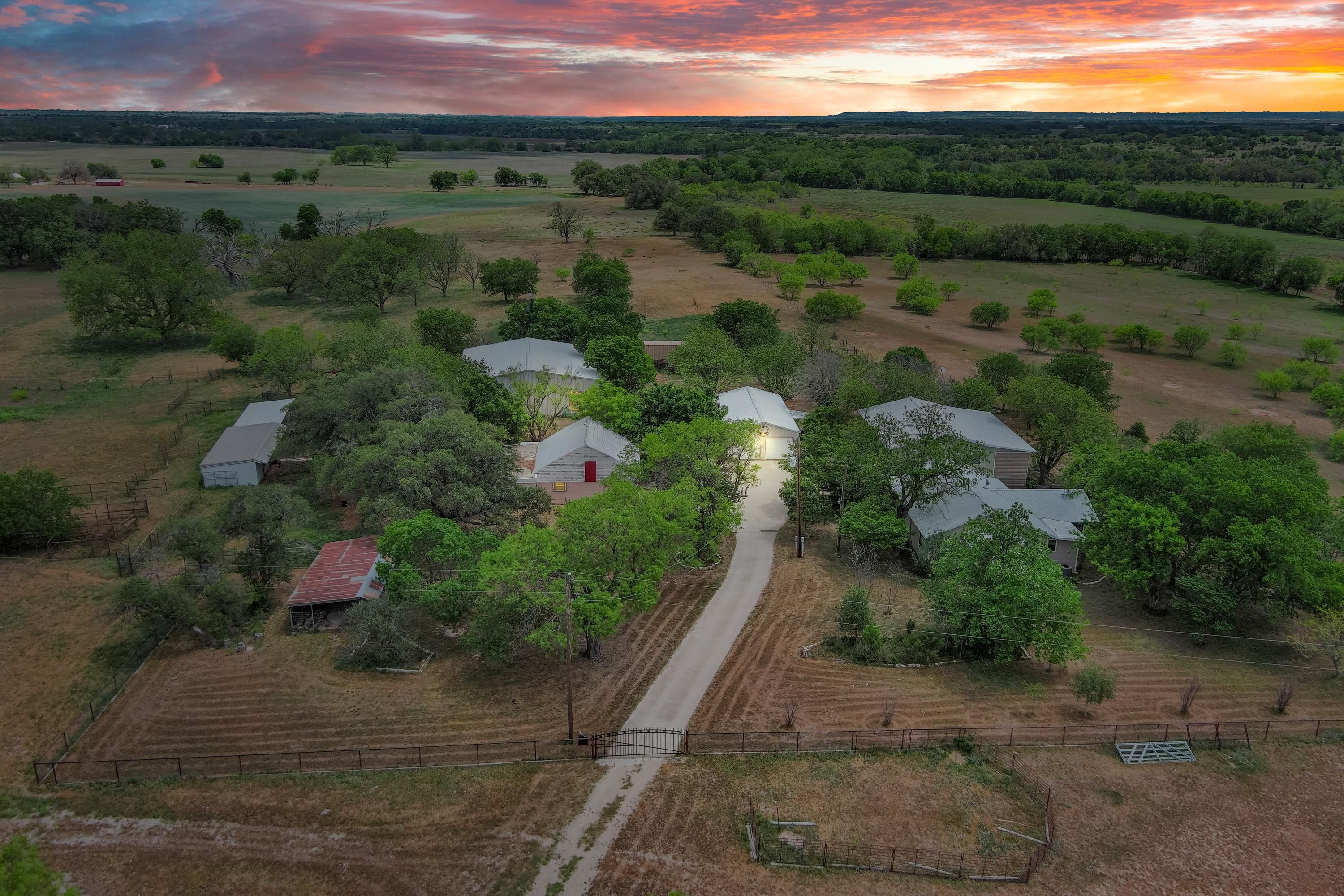 293-4-acres-in-hamilton-county-texas