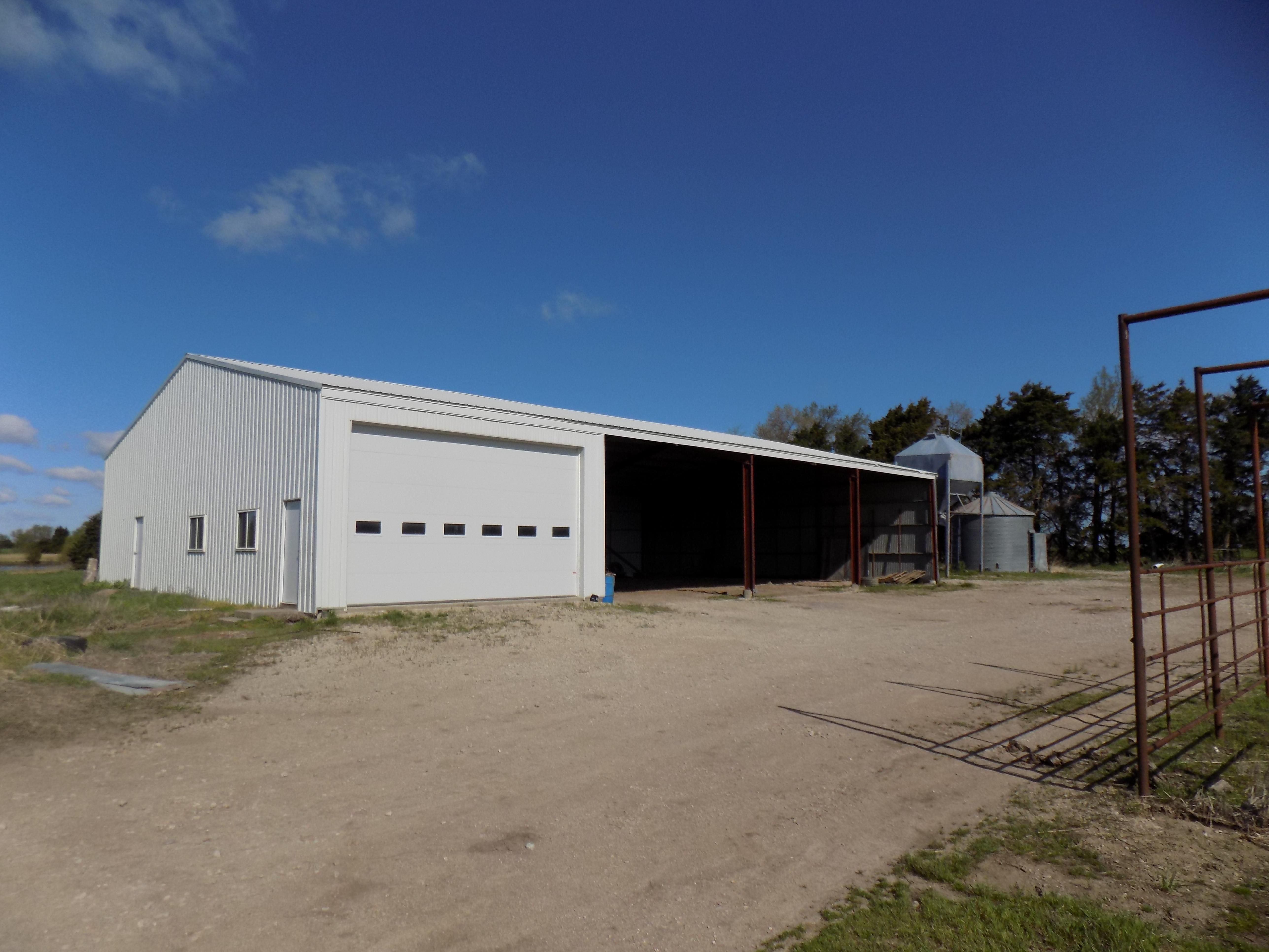 183 acres in Anderson County, Kansas