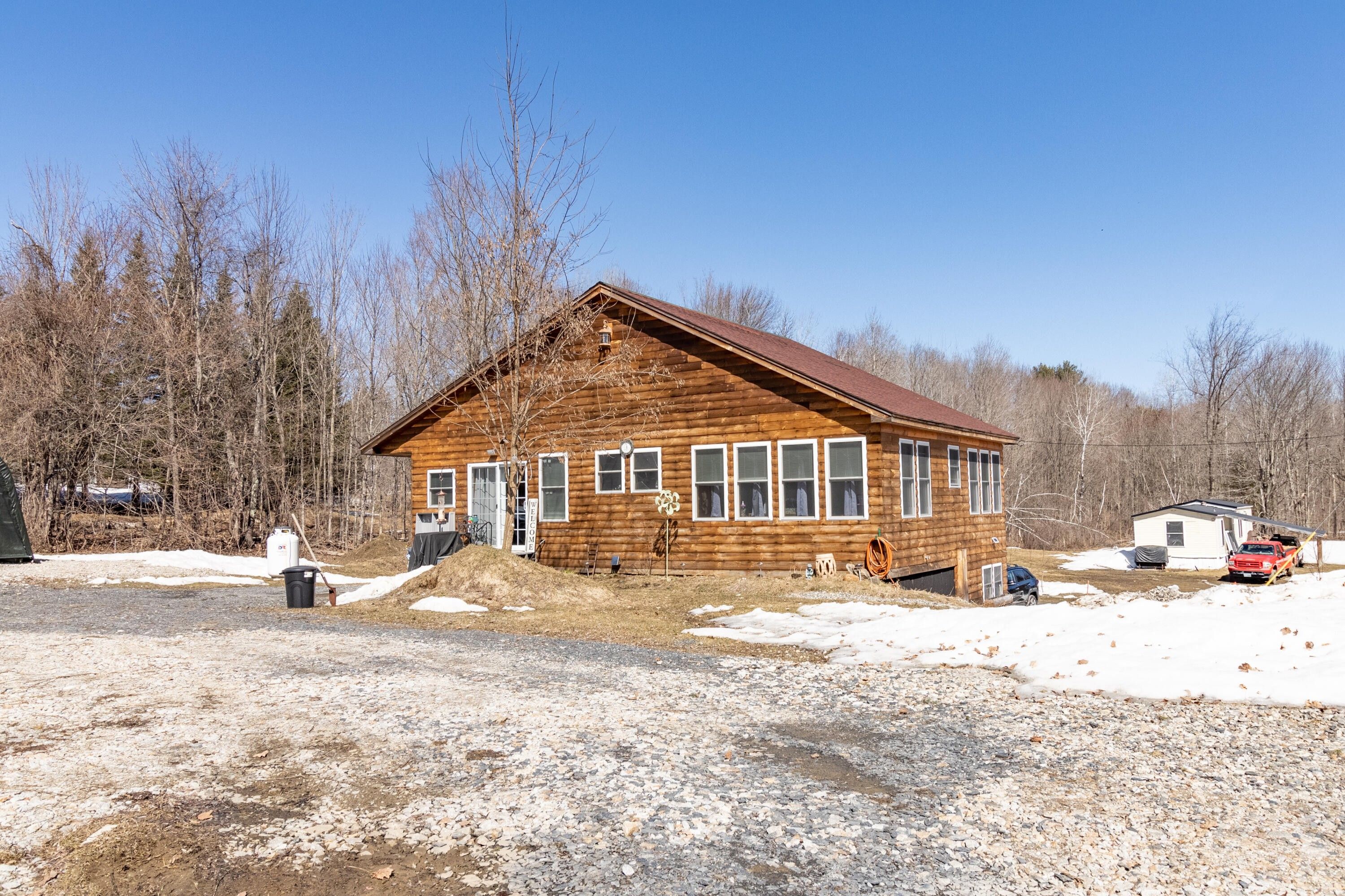1.5 acres in Franklin County, Maine