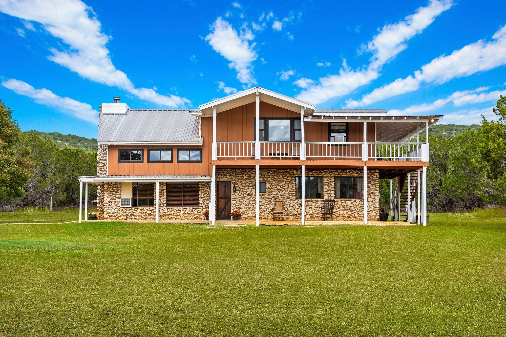 5.85 acres in Bandera County, Texas