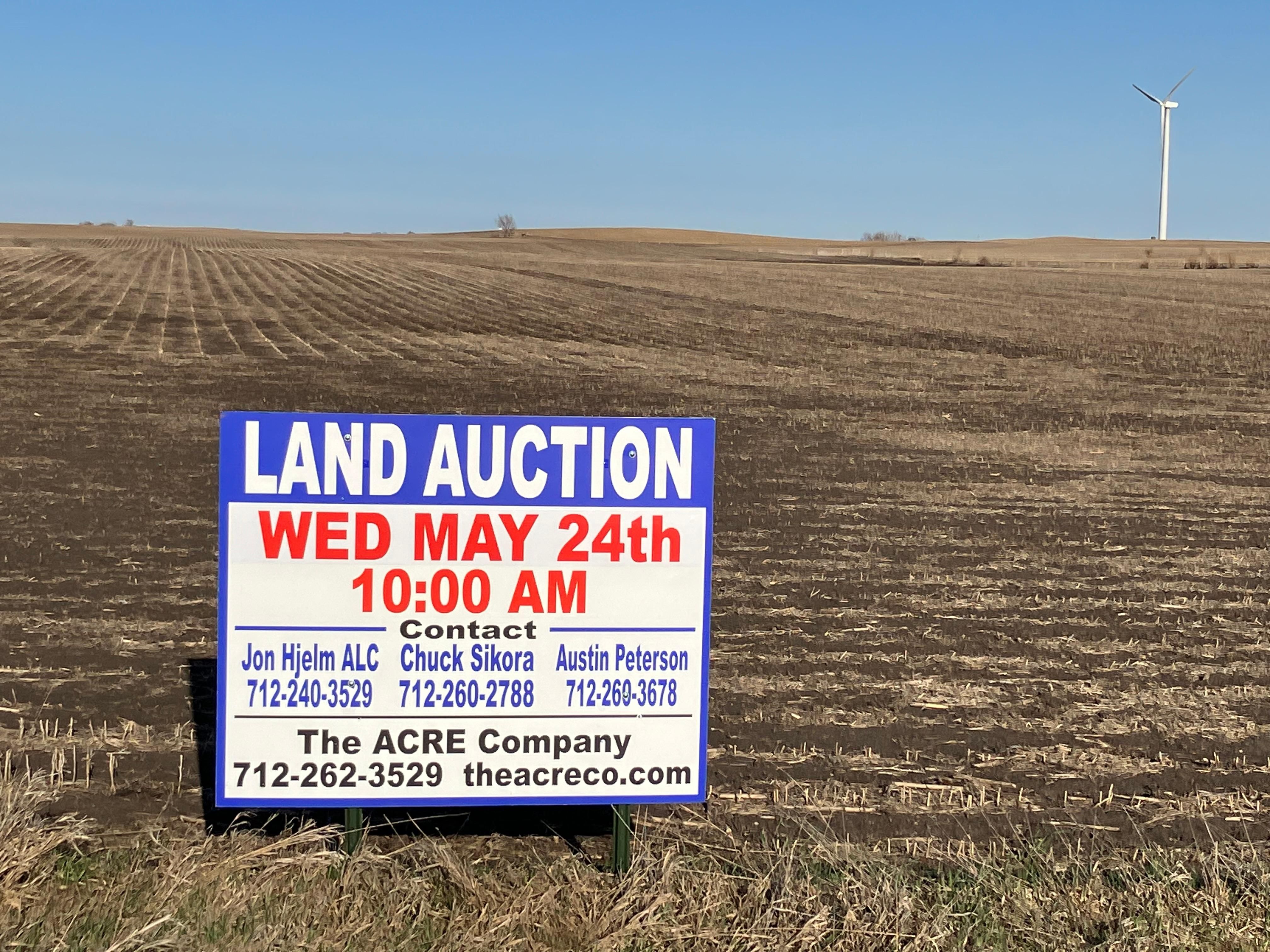 68.8 acres in Dickinson County, Iowa