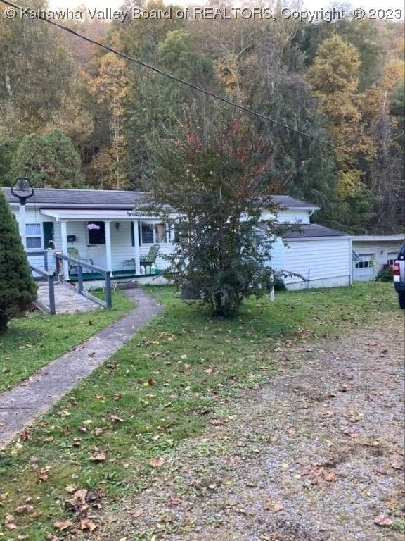 1.75 acres in Braxton County, West Virginia