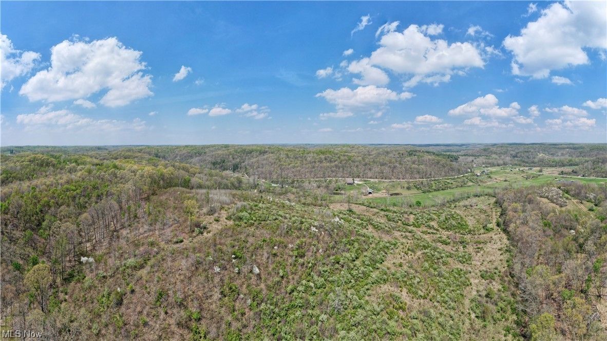 34 acres in Hocking County, Ohio