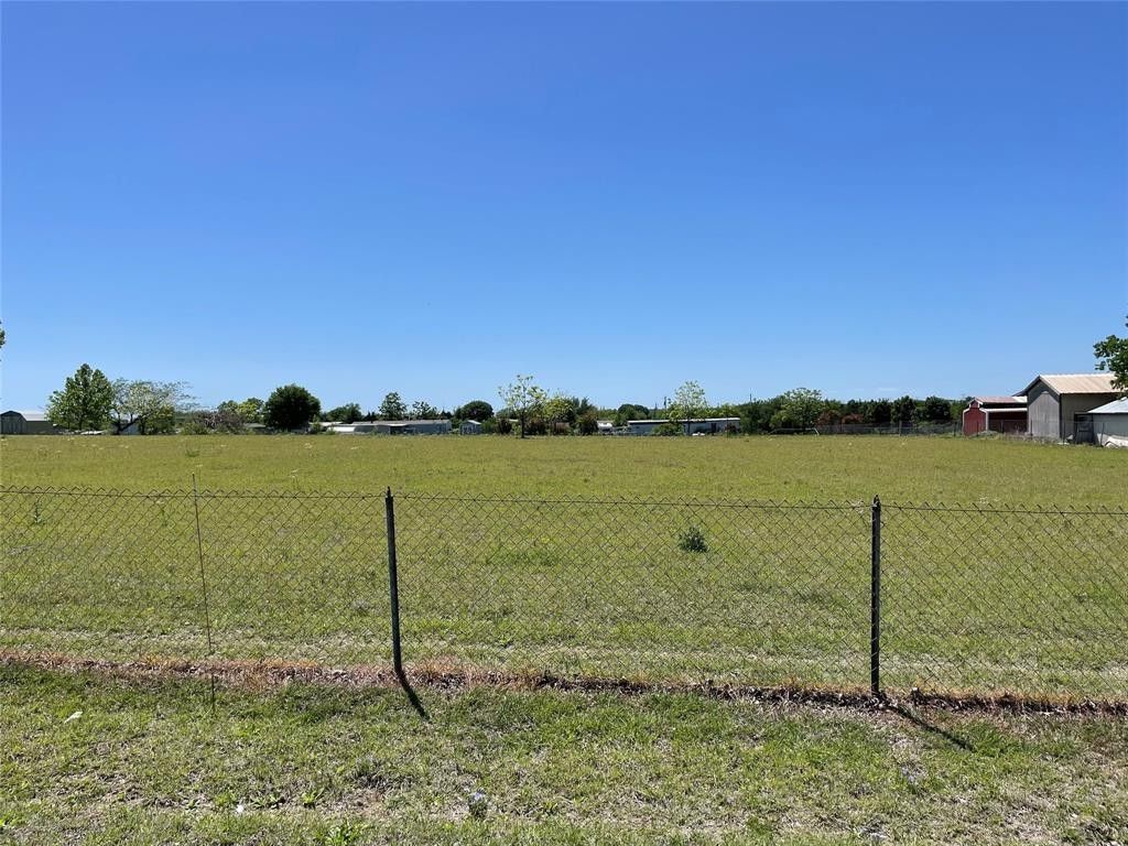 1.33 acres in Johnson County, Texas