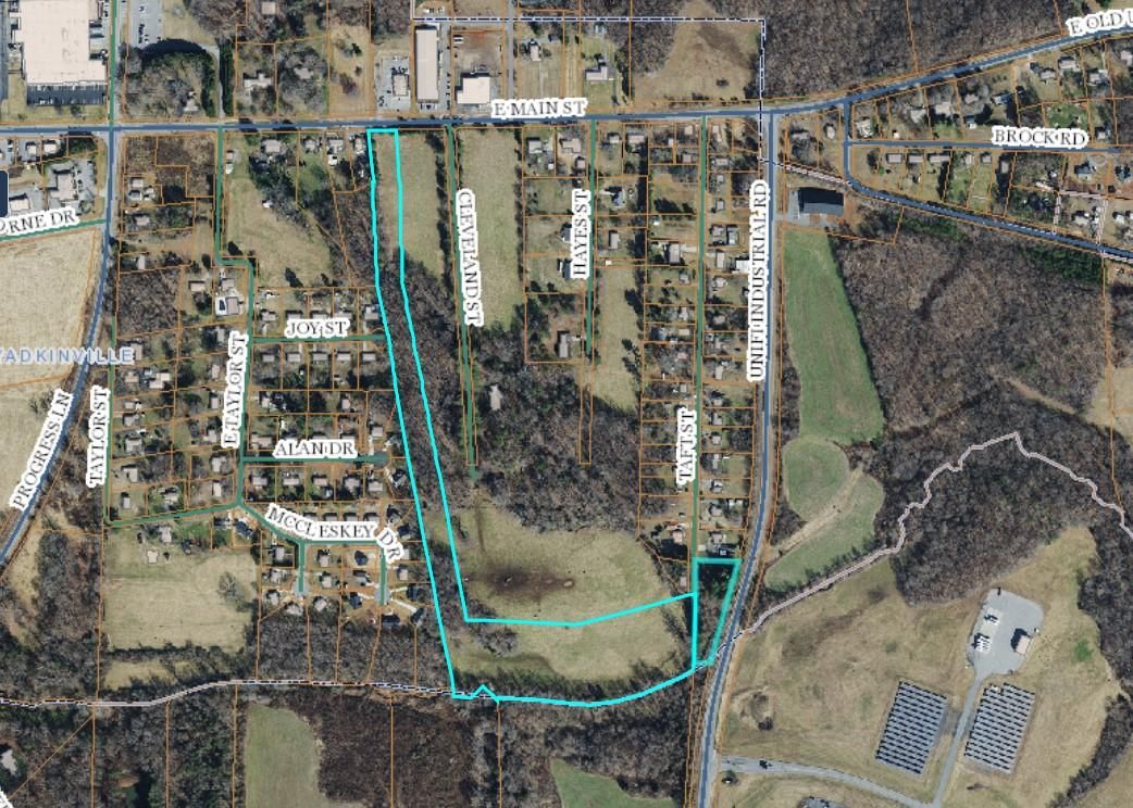 13.01 acres in Yadkin County, North Carolina