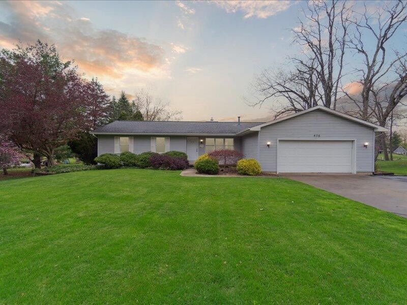 1.36 acres in Jackson County, Michigan