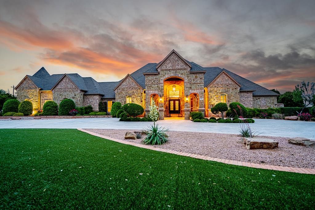 2 acres in Midland County, Texas