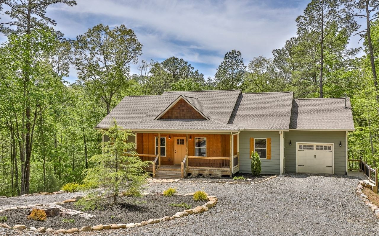 2.51 acres in Gilmer County,