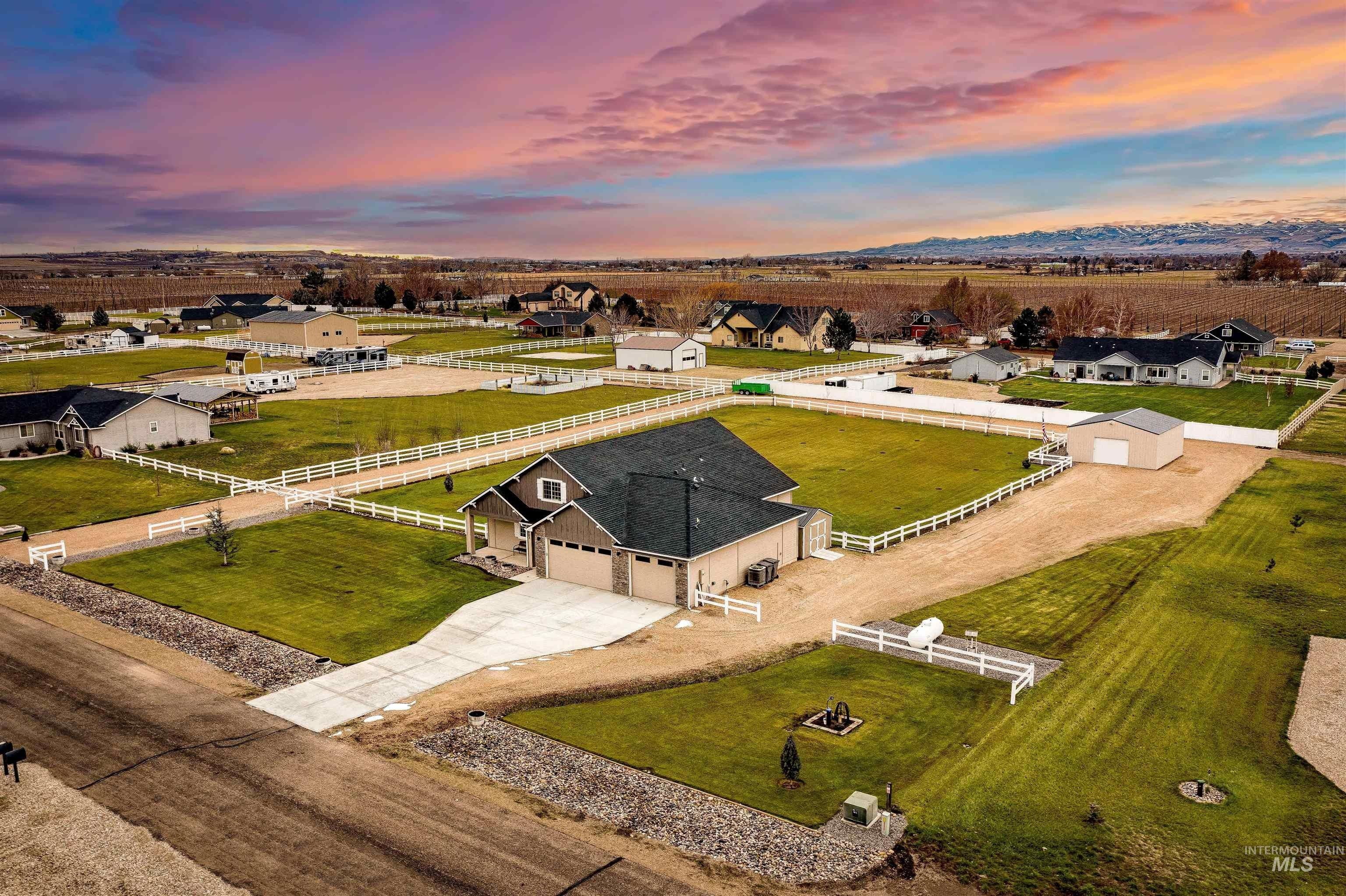 Zillow Canyon County Idaho - mid5mfq