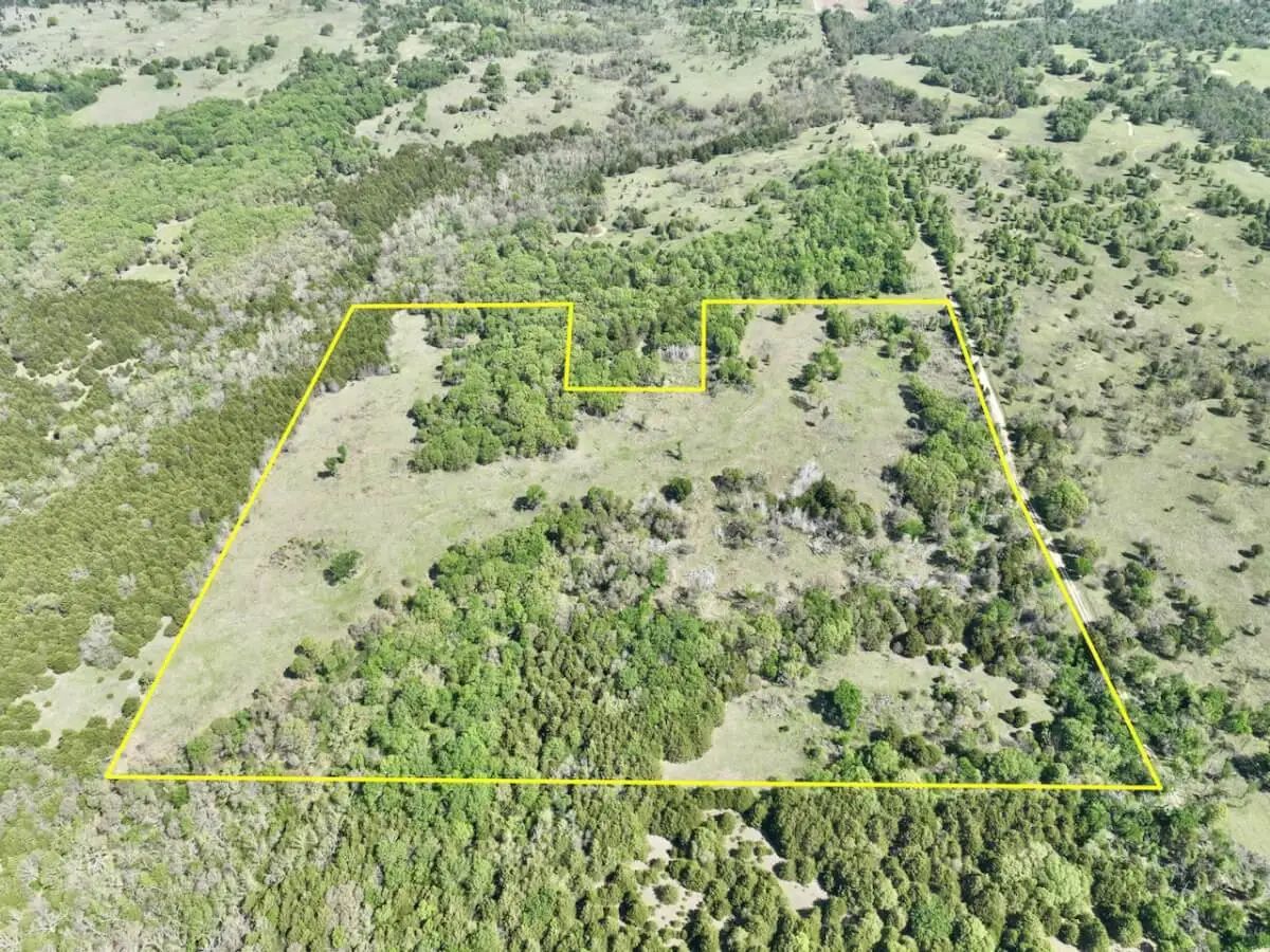 34 acres in Chautauqua County, Kansas