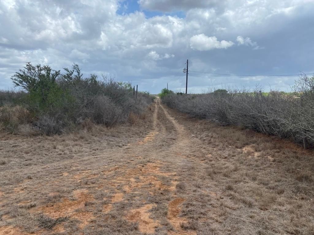 16 acres in Duval County, Texas