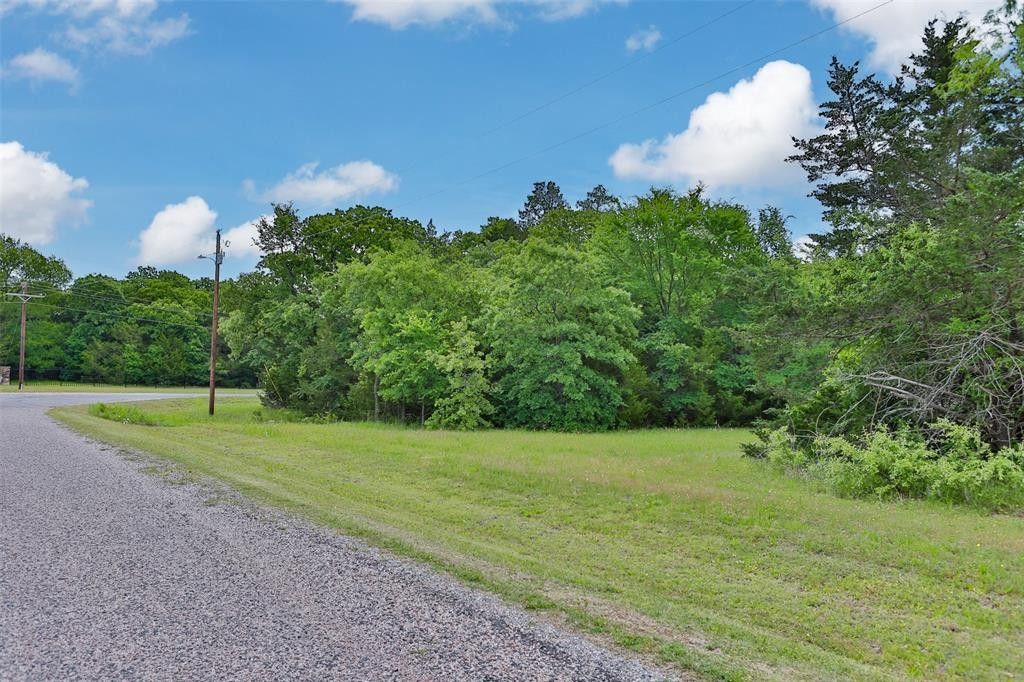 2.02 acres in Cooke County, Texas