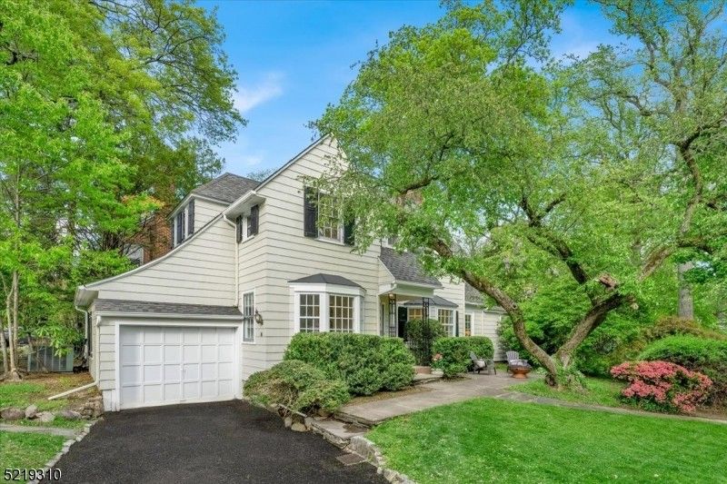 0.16 acres in Essex County, New Jersey