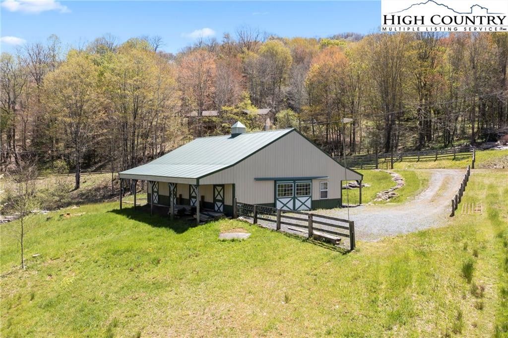 2 acres in Avery County, North Carolina