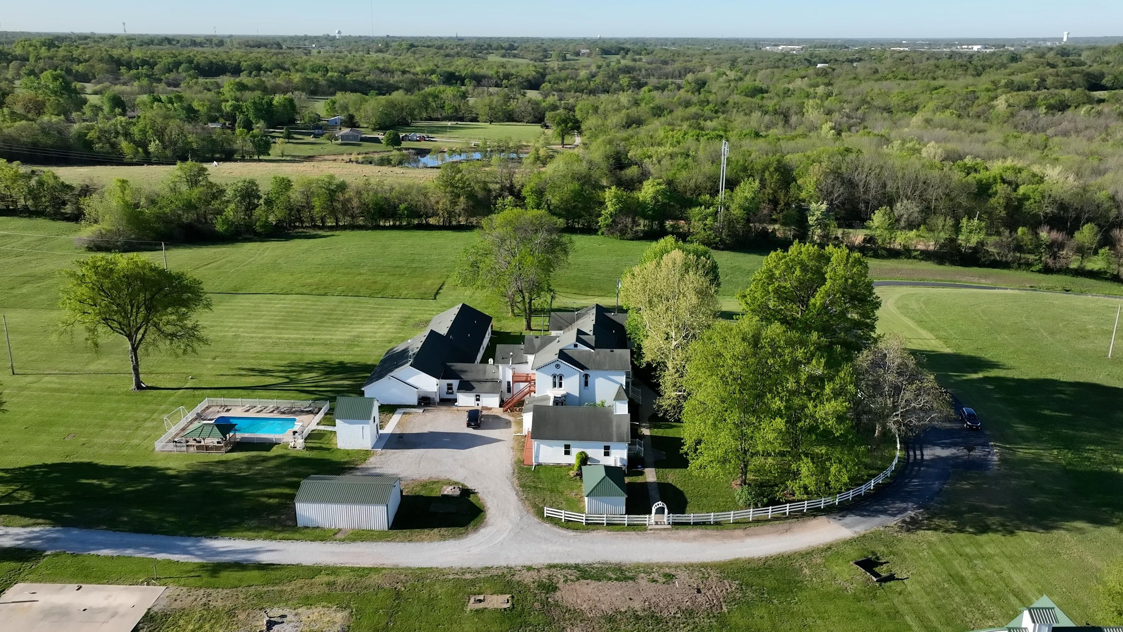 22527 U.S. 65, Sedalia, MO 65301