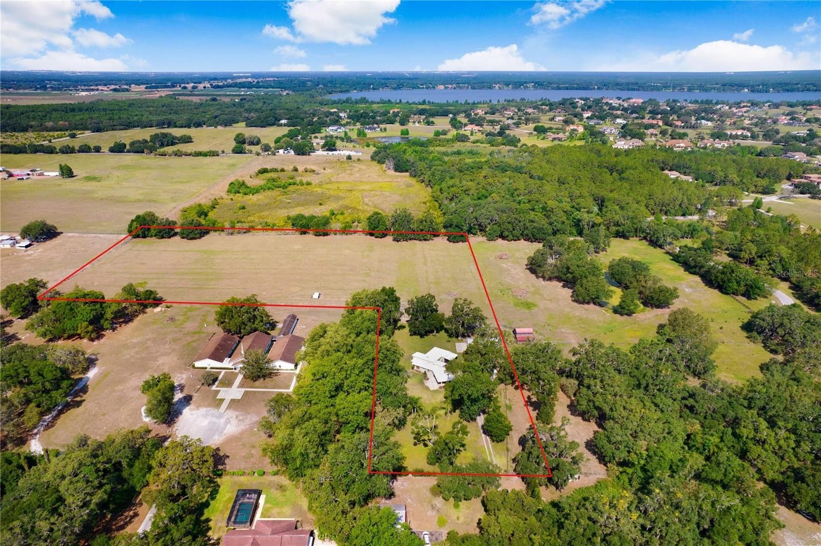 10 acres in Hillsborough County, Florida