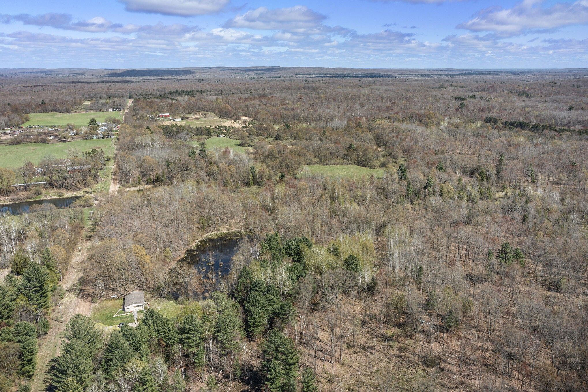 24.83 acres in Mason County, Michigan