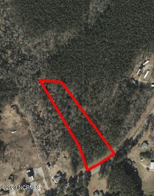 3.26 acres in Gates County, North Carolina