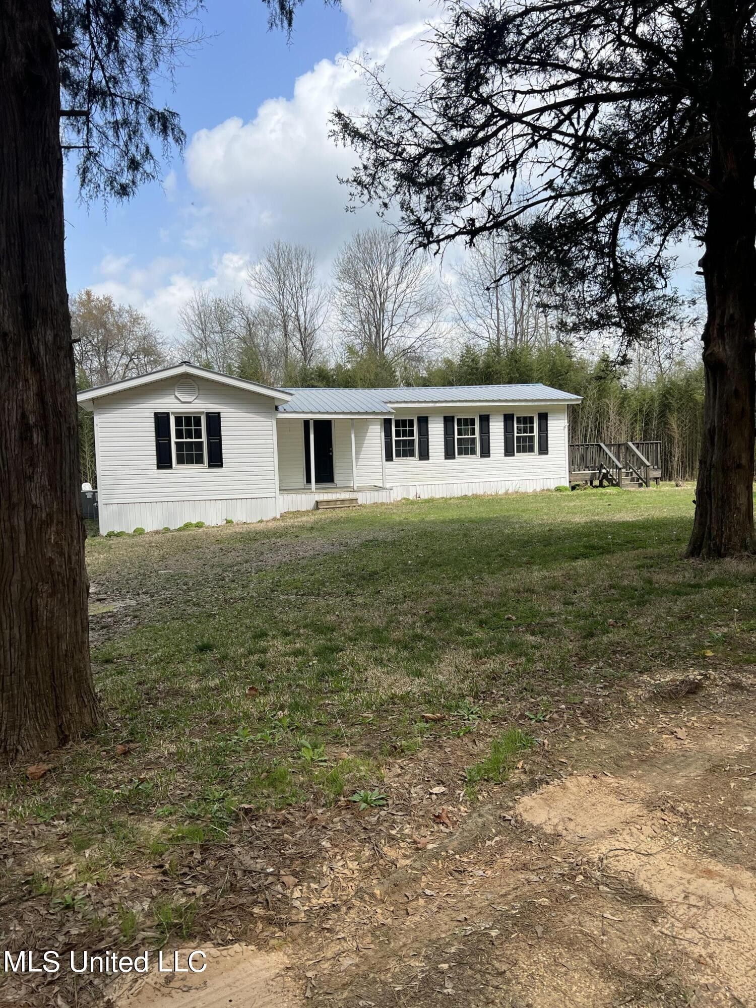 2.75 acres in Smith County, Mississippi