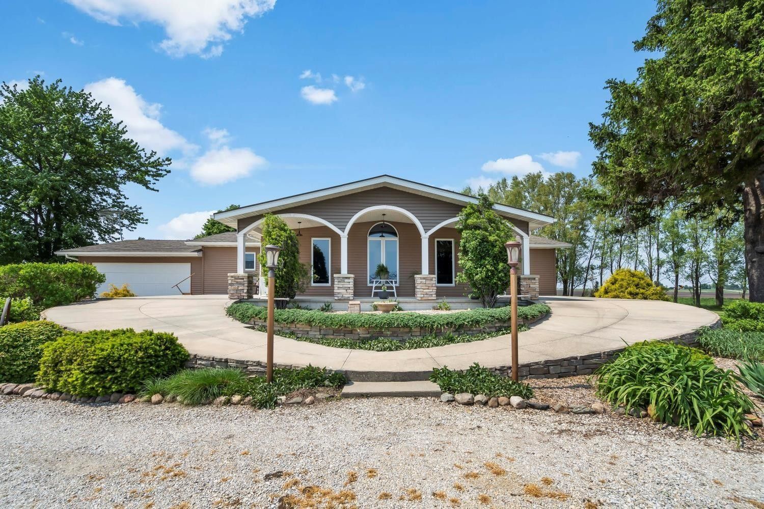 10.53 acres in Fayette County, Iowa