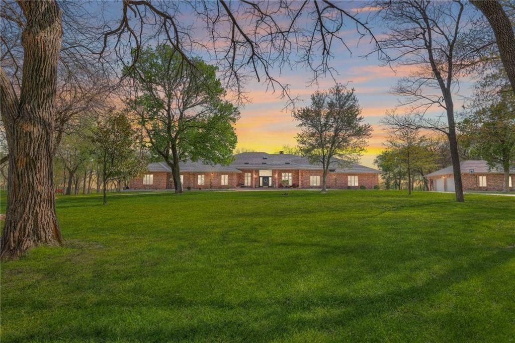 640 acres in Jasper County, Missouri