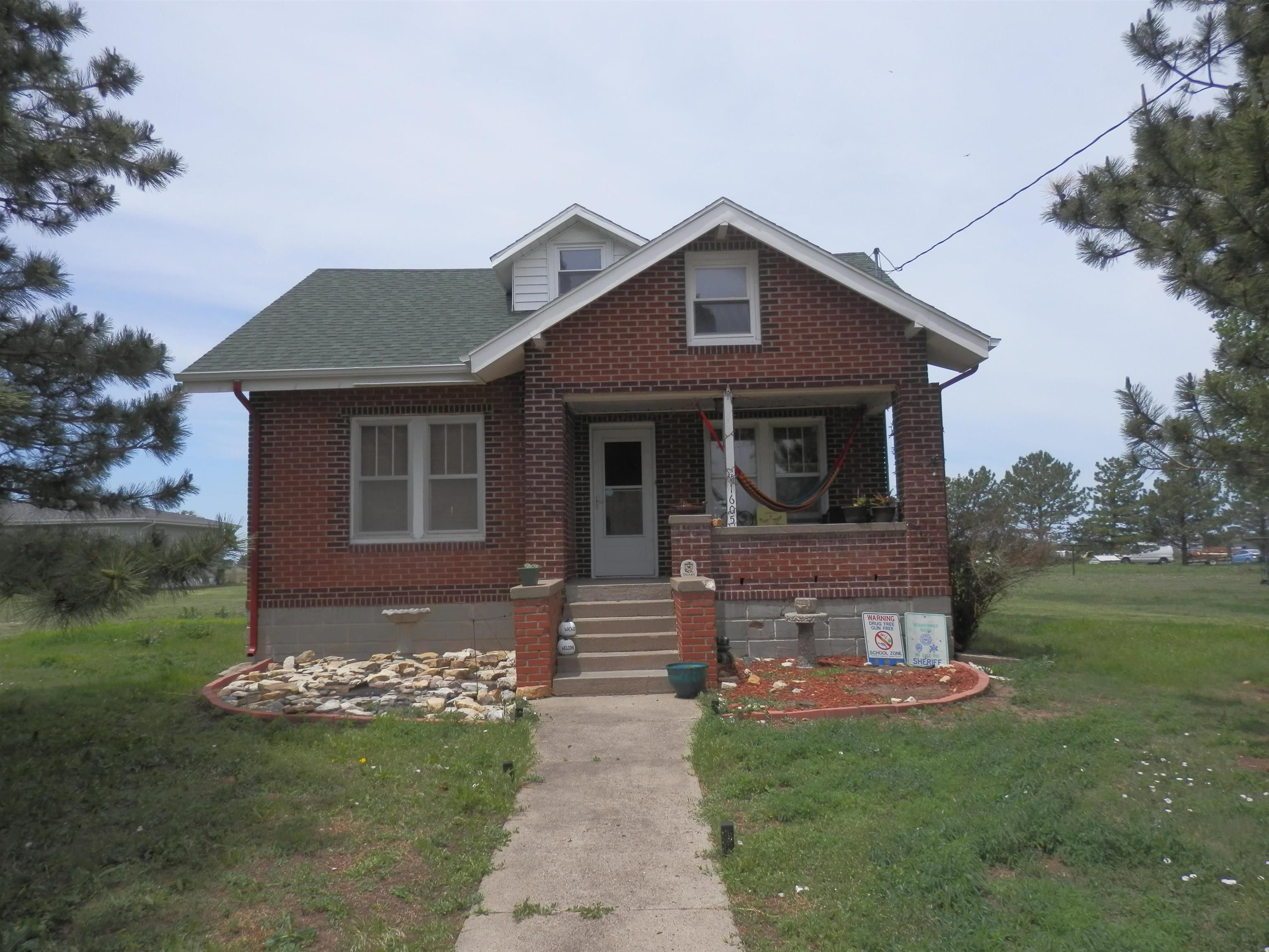 1.5 acres in Ellis County, Kansas