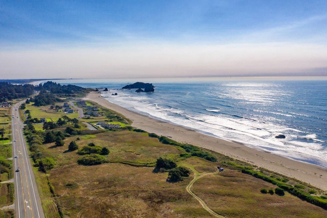 24 acres in Del Norte County, California