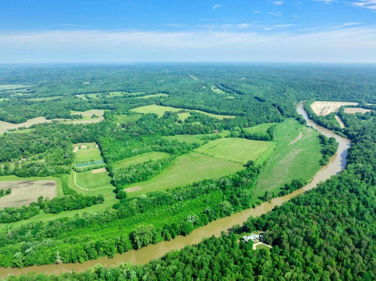 60.2 acres in Hickman County, Tennessee