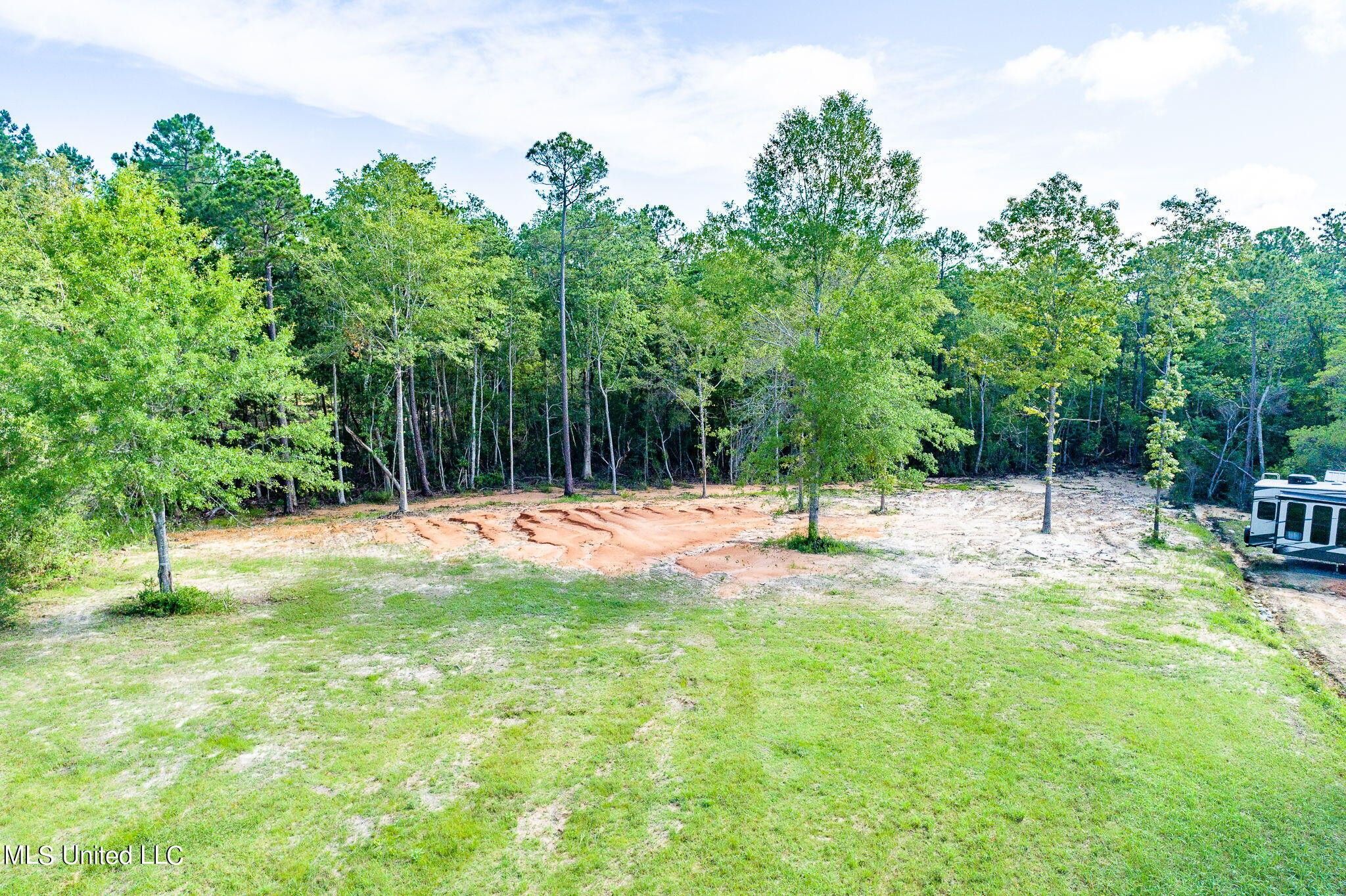 1.01 acres in Jackson County, Mississippi