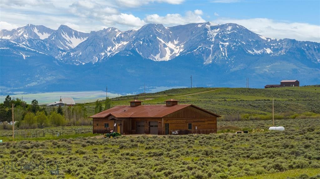 60 acres in Park County, Montana