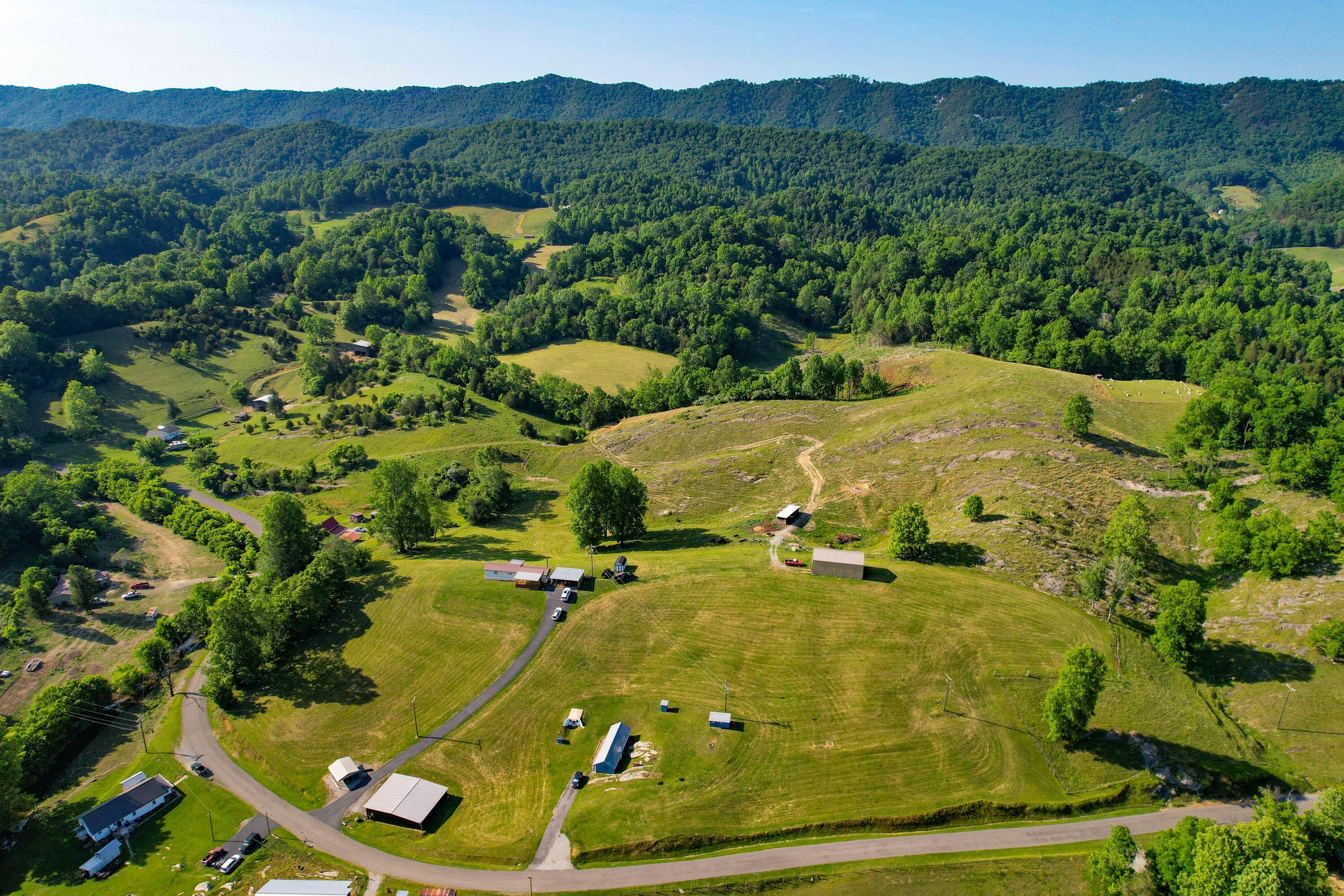 27.3 acres in Scott County, Virginia