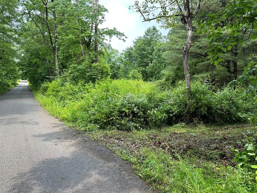10 acres in Venango County, Pennsylvania