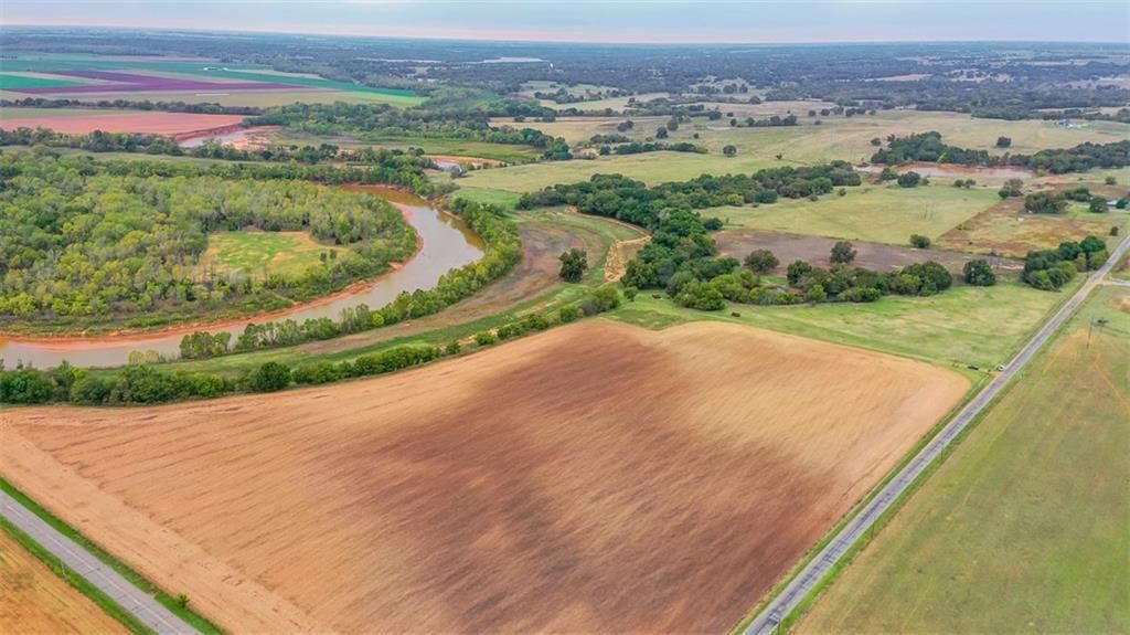 315 acres in Garvin County, Oklahoma