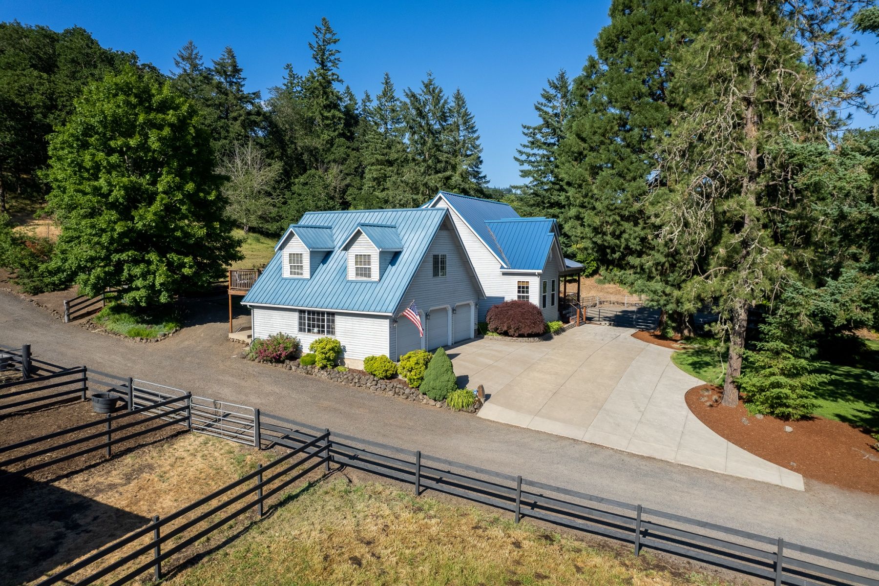 4.93 acres in Yamhill County, Oregon