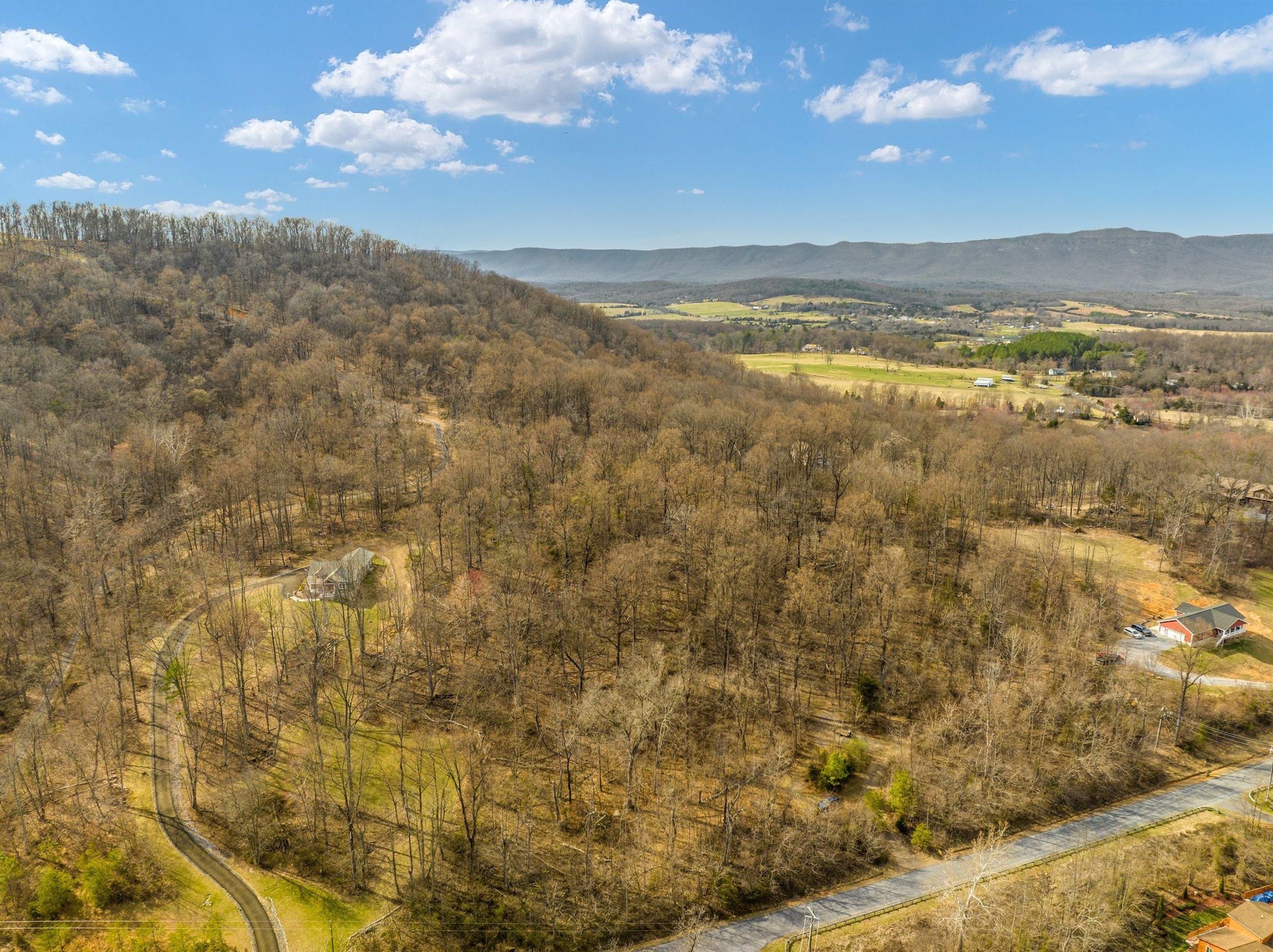 6.2 acres in Warren County, Virginia
