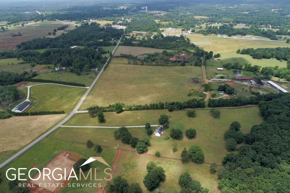 15 acres in Hall County,