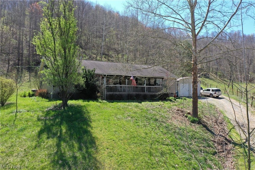 5 acres in Calhoun County, West Virginia